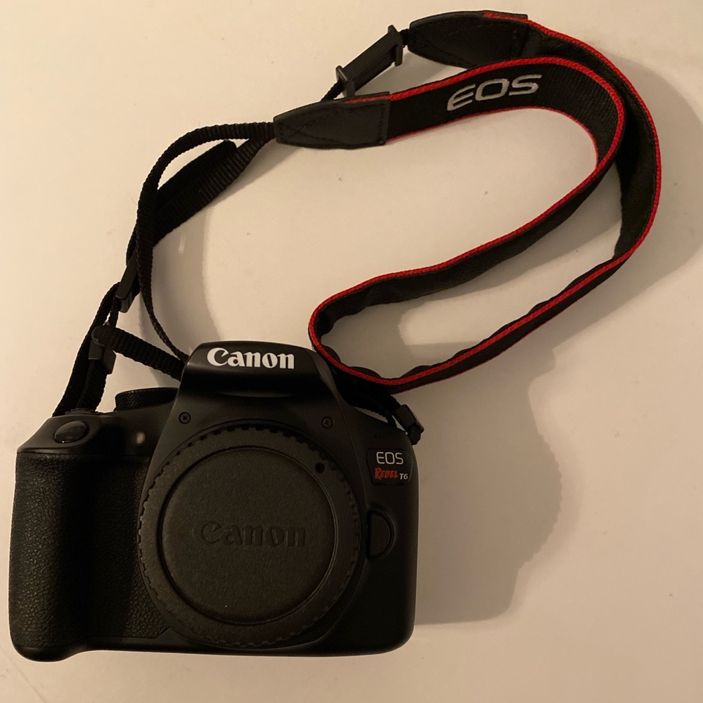 📸 Canon EOS Rebel T6 Body – Black | Barely Used | Original Box